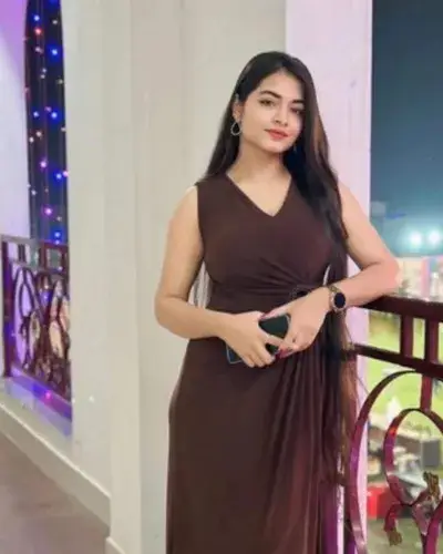 Escorts Service Dona Paula